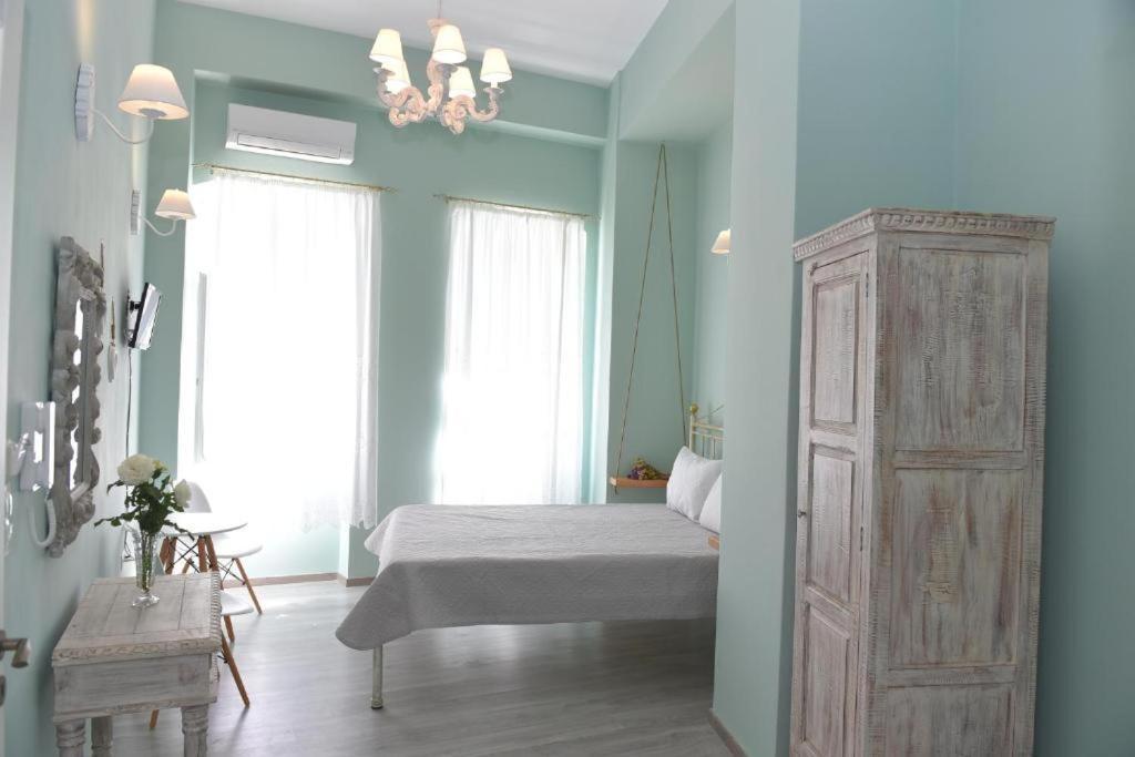 Oisyra Boutique Suites Ermoupoli Buitenkant foto