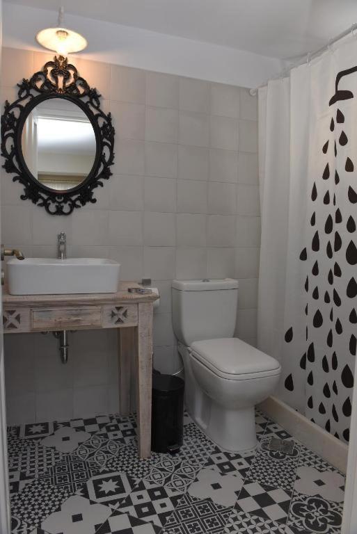Oisyra Boutique Suites Ermoupoli Buitenkant foto