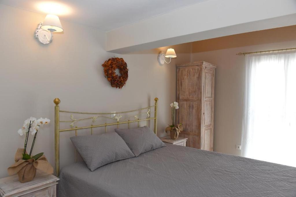 Oisyra Boutique Suites Ermoupoli Buitenkant foto